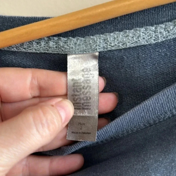 Funny sweater “apparently I have an attitude” - Picture 4 of 4